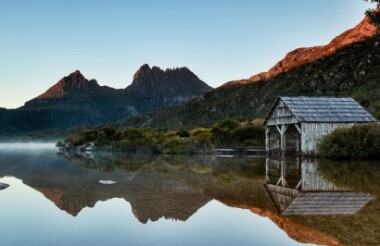 See all of New Zealand with a tailor-made package holiday