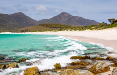 See all of New Zealand with a tailor-made package holiday