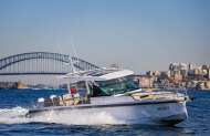 Sydney Icons, Bays & Beaches with Sydney Harbour Boat Tours