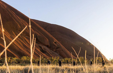 Australian Walking Company: Uluṟu-Kata Tjuṯa Lodge Walk - Day 1